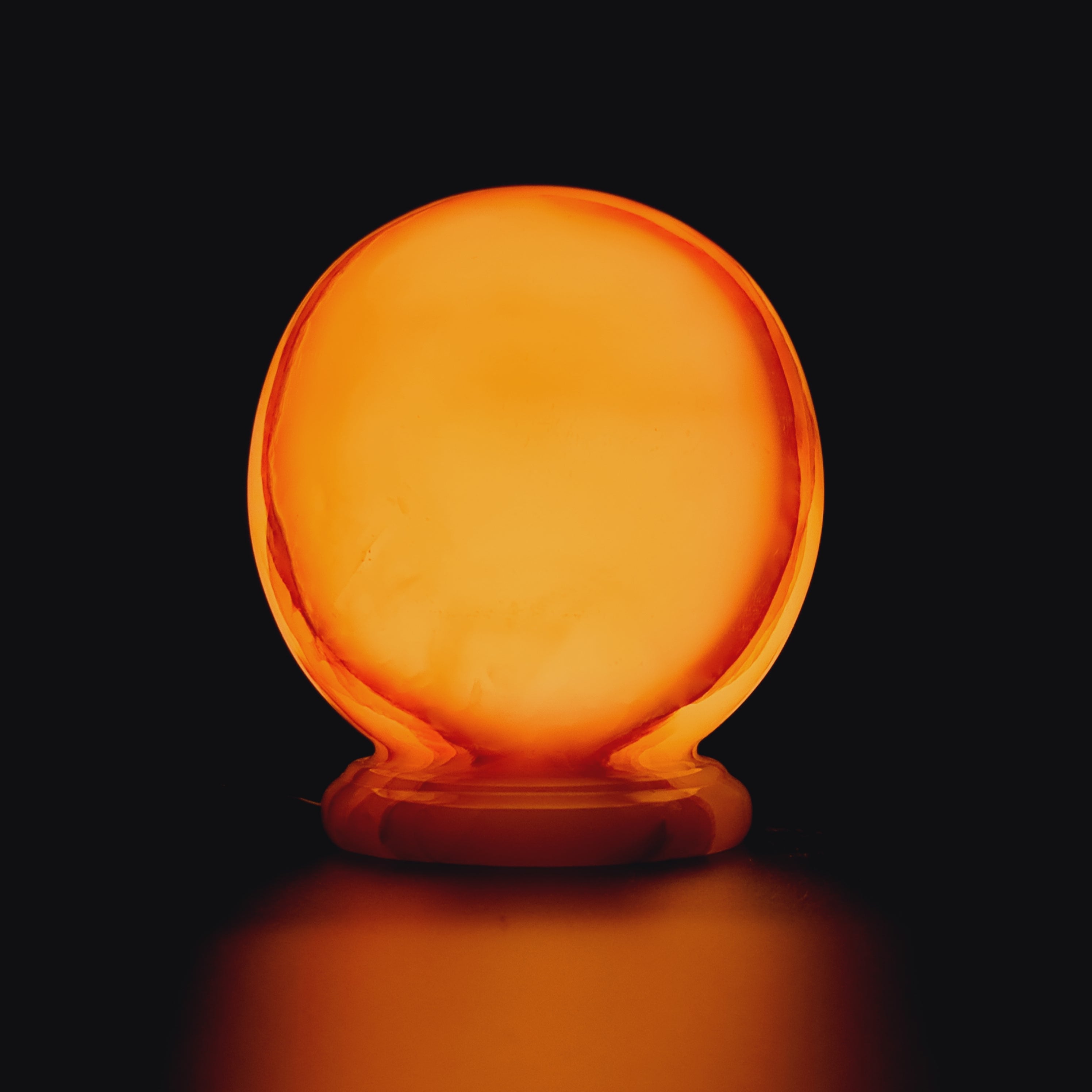 Onyx Sphere Lamp 6"