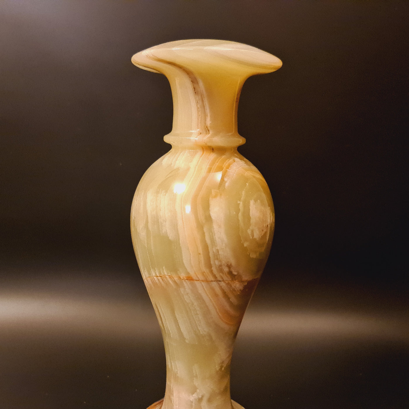 Green onyx natural real jemstone vase ③-