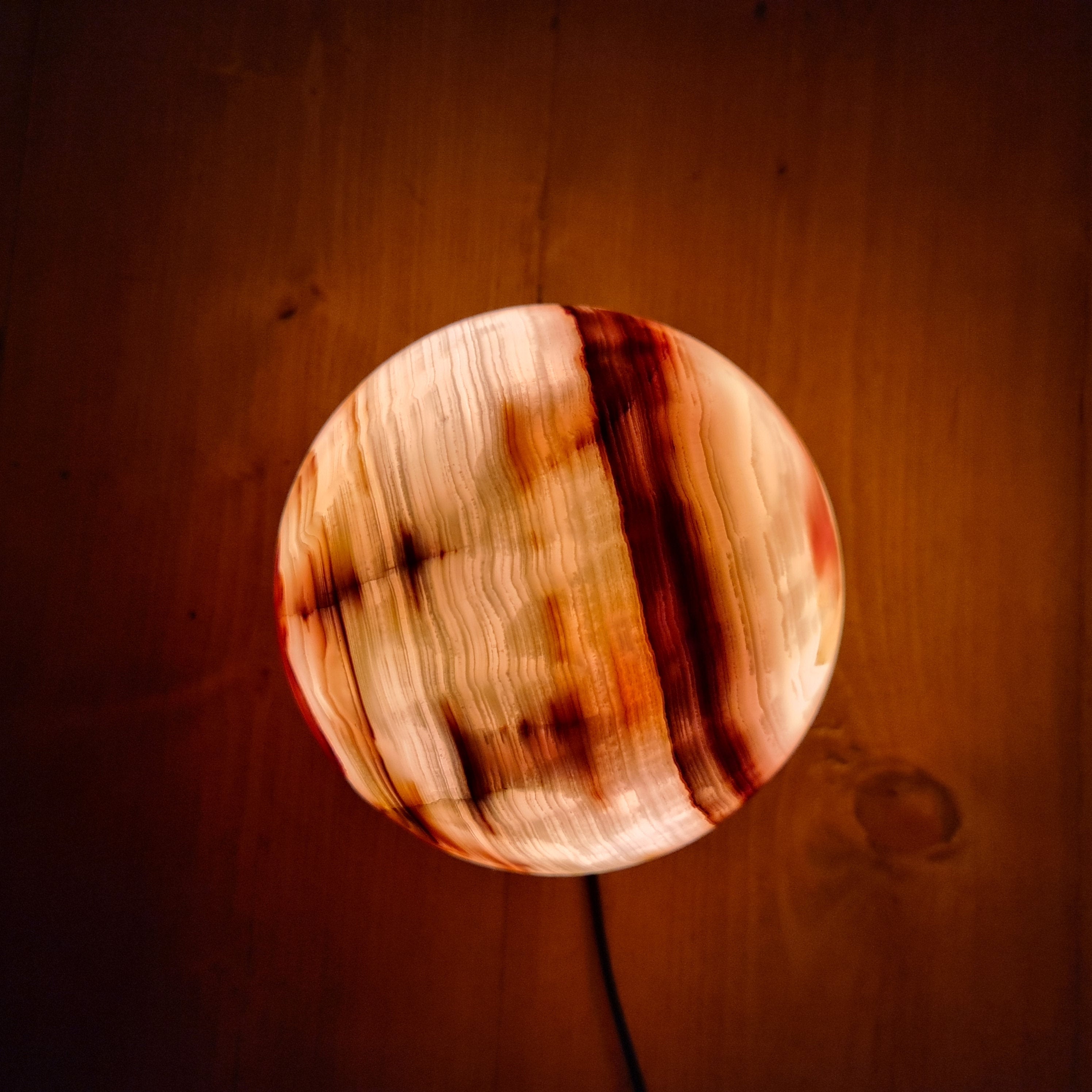 Onyx Sphere Lamp 6"
